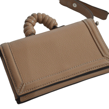 Bolso Tipo sobre Pequeño Con Cuerda Larga Camel Lauval