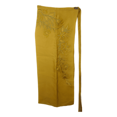 Sobre Falda Dorado Bordado En México