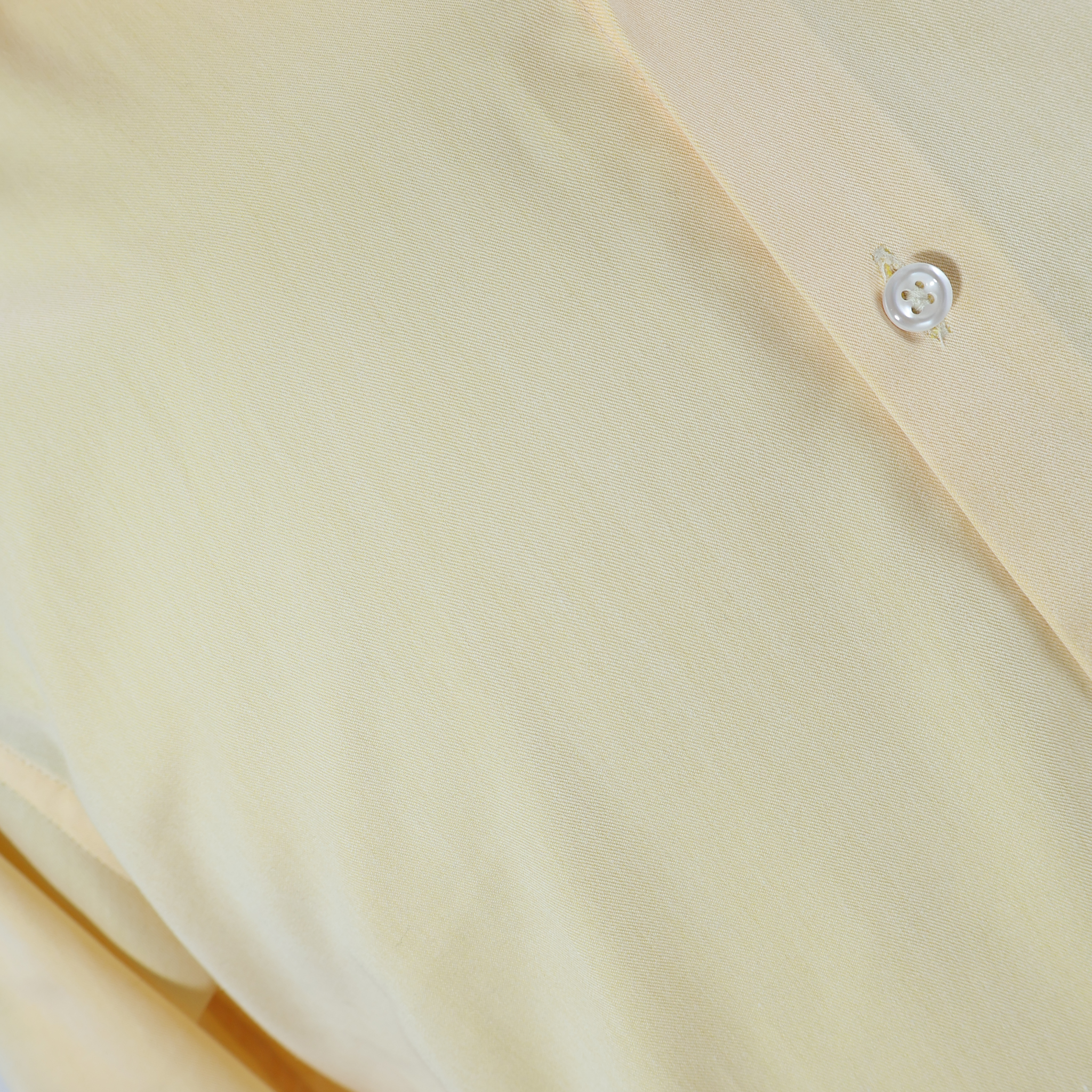 Camisa Amarilla Clara Talla L