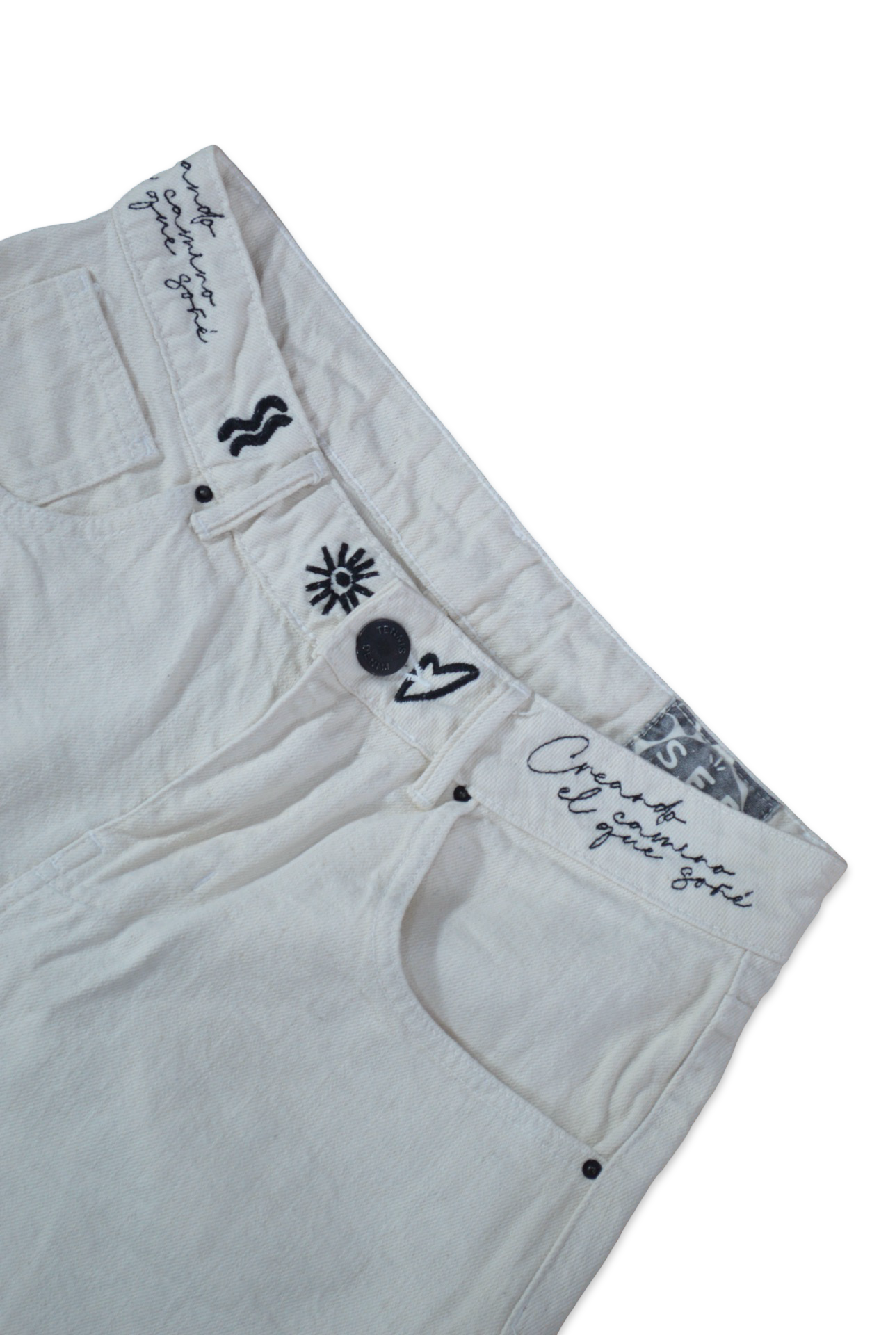 Short Beige Denim Bordado en Pretina