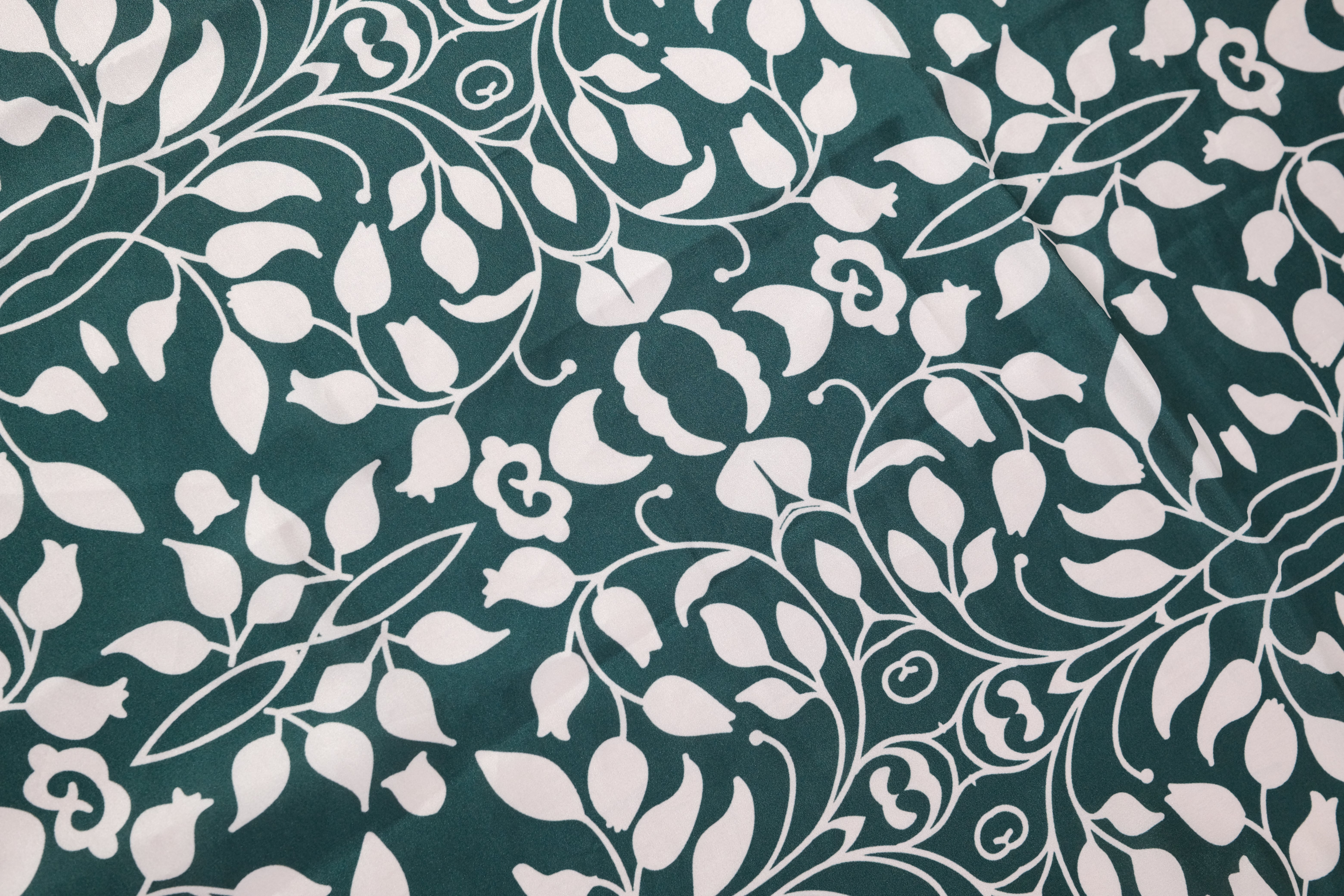 Pashmina Seda Verde Estampado Blanco