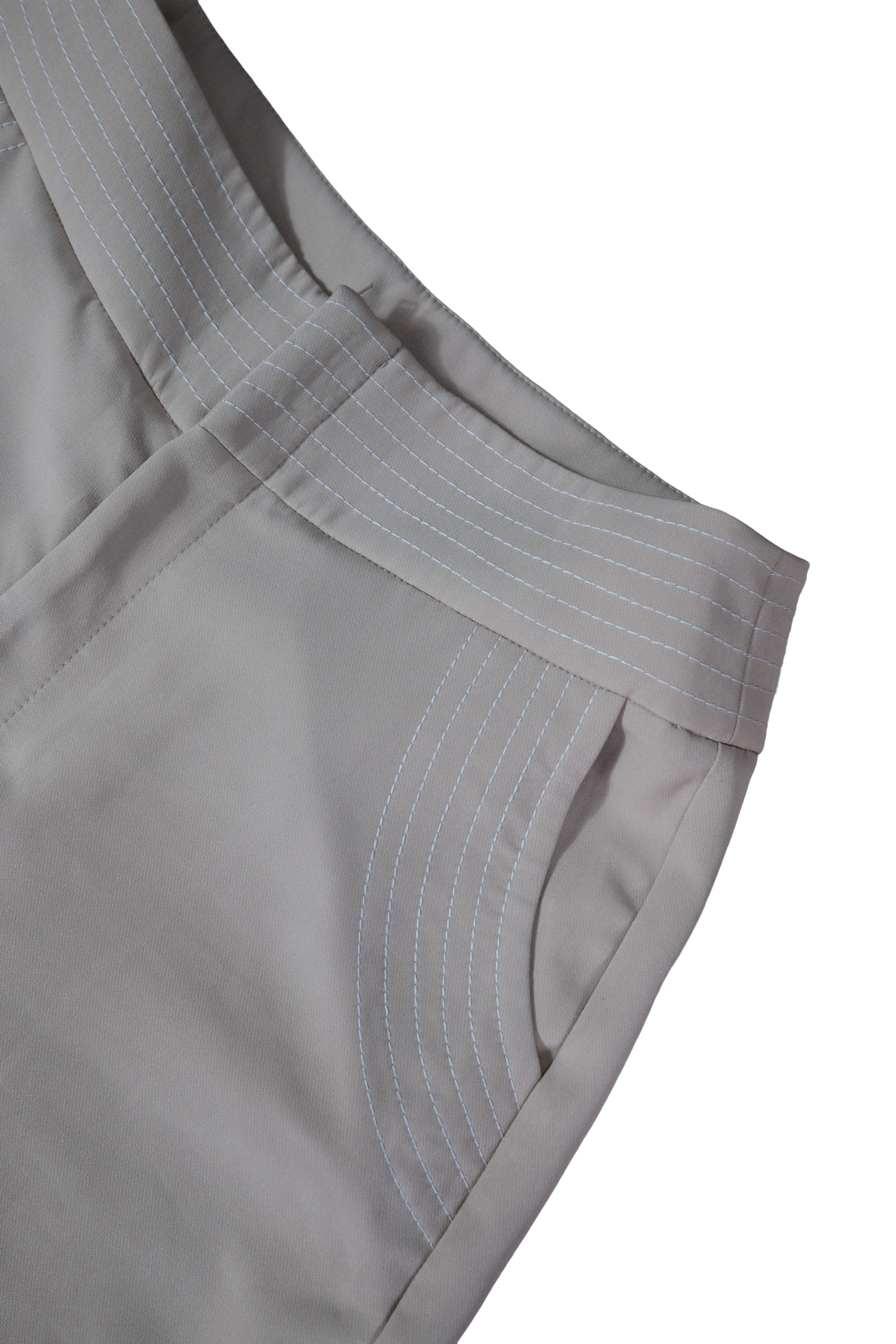Pantalón Caqui Pespuntes Blancos