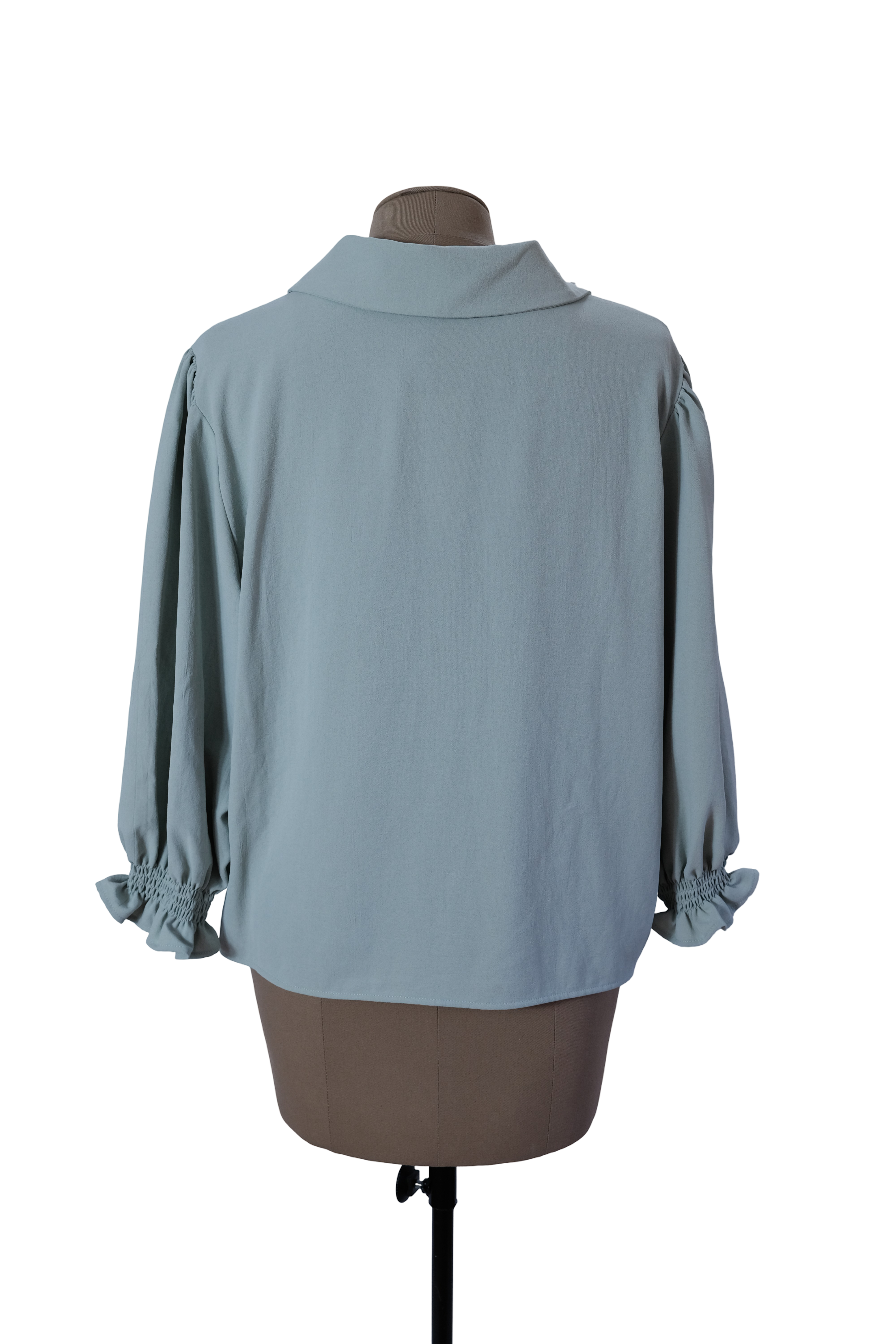 Blusa Verde Menta Claro Perlas En Cuello