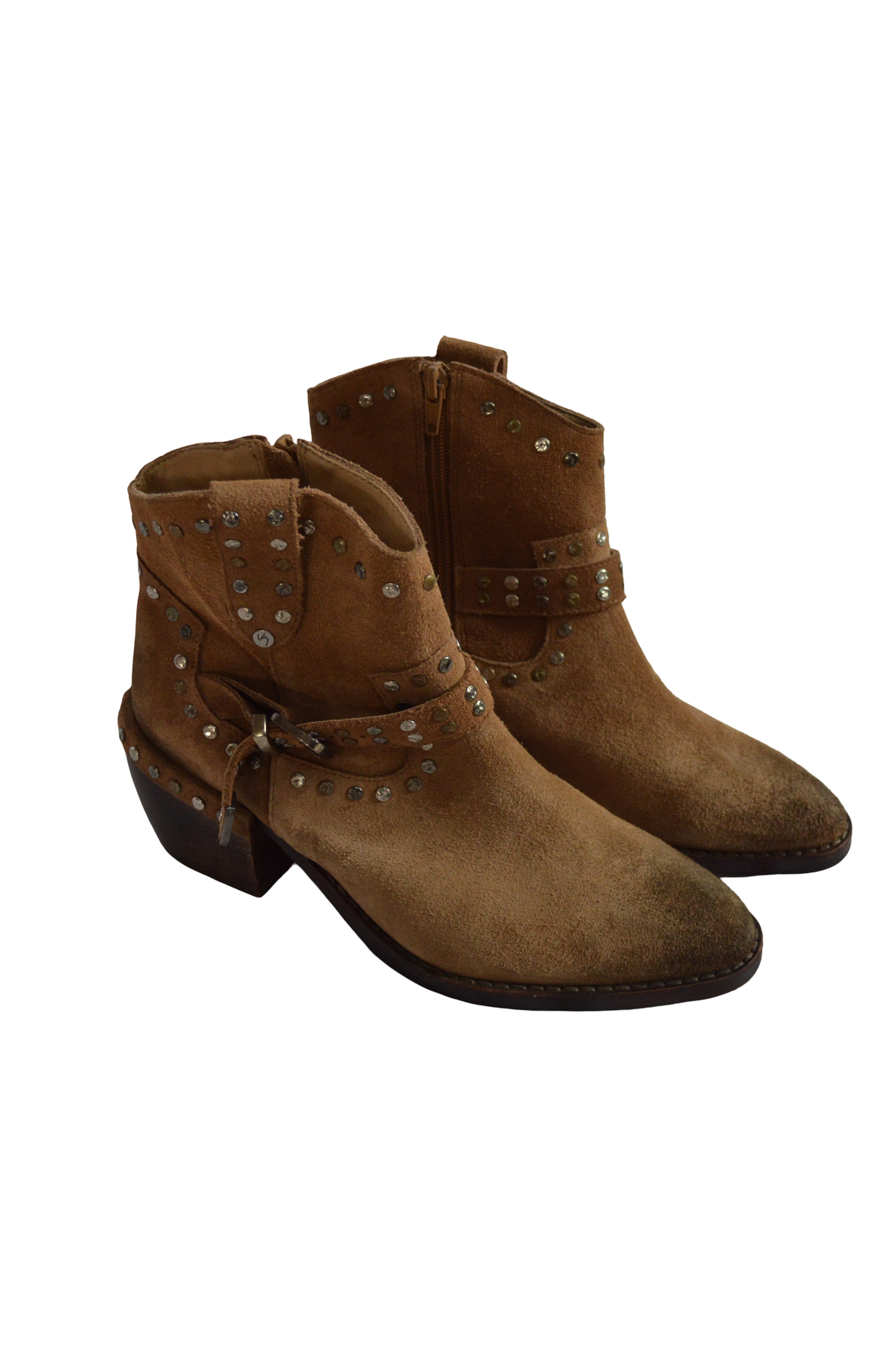 Botas Caña Corta Cafe De Gamuza Con Taches Metalicos Talla 38