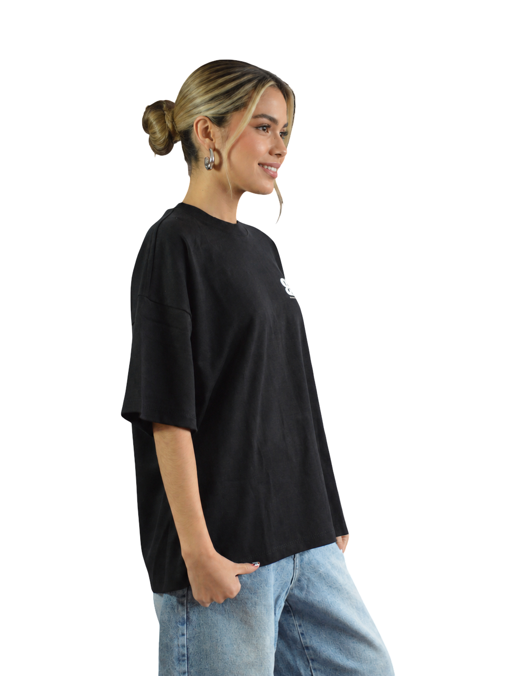 Camiseta Negra Sobrepuesto Azúl Oscuro En Espalda