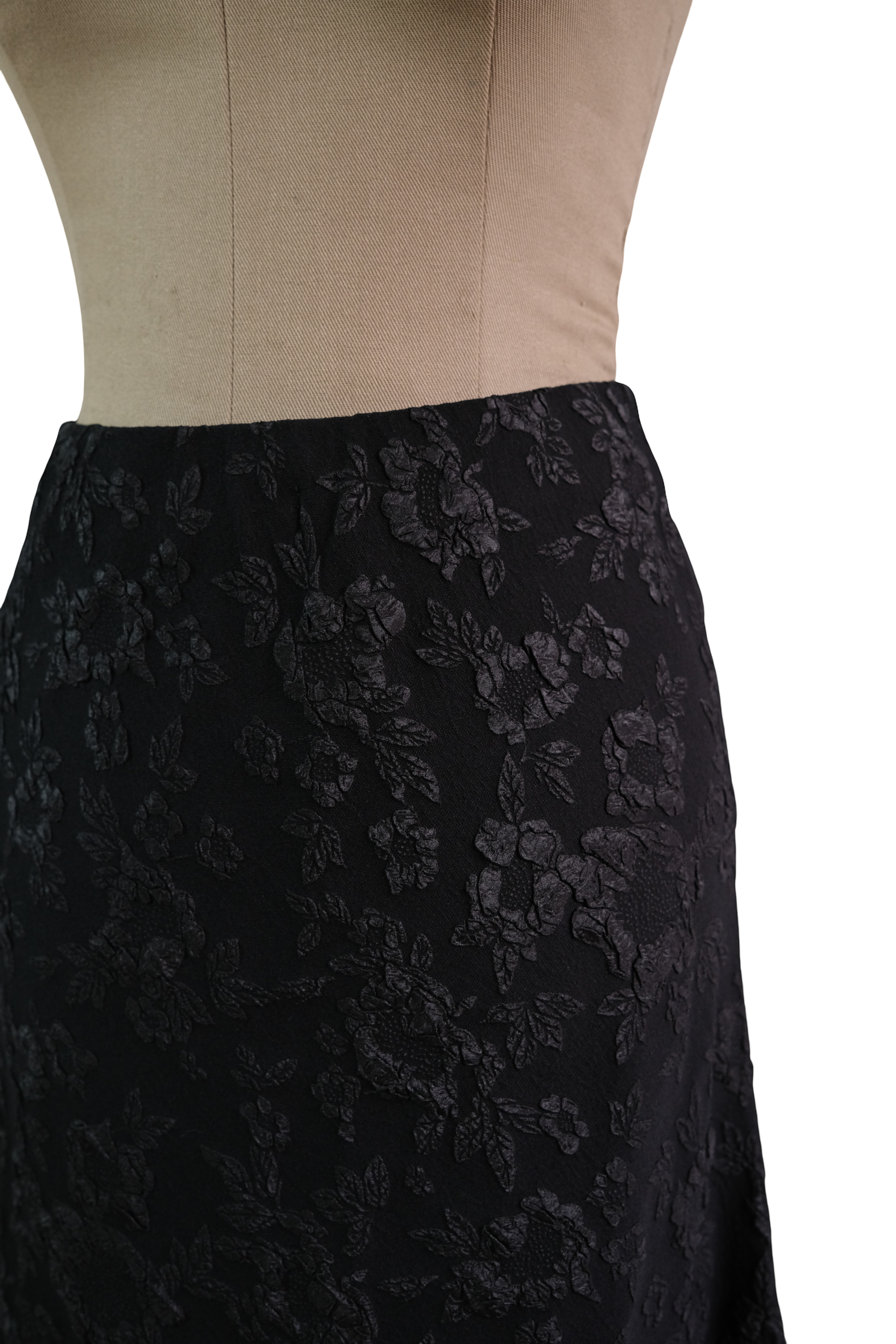 Falda Larga Brocada Negra