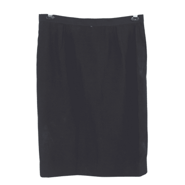 Falda negra con cremallera en posterior Talla 18