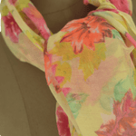 Bufanda Flores Amarillo Rosado